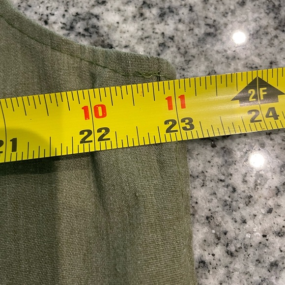 🍀3 FOR $15🍀 | Handmade | Olive | Vest | Zipper Close | 4 Lg Pocket | Gardening - Picture 10 of 16